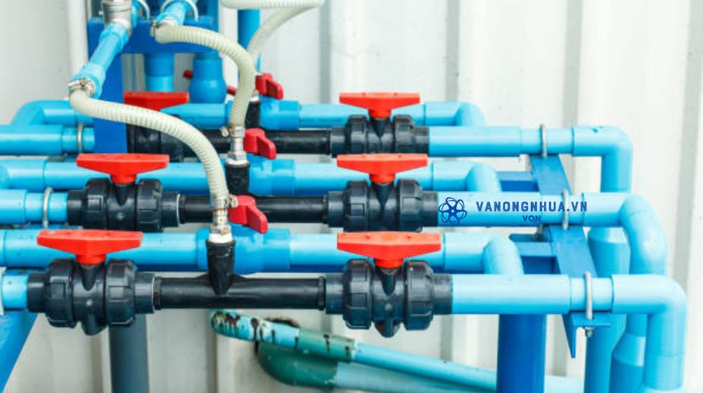 van bi pvc có dùng cho nước nóng không