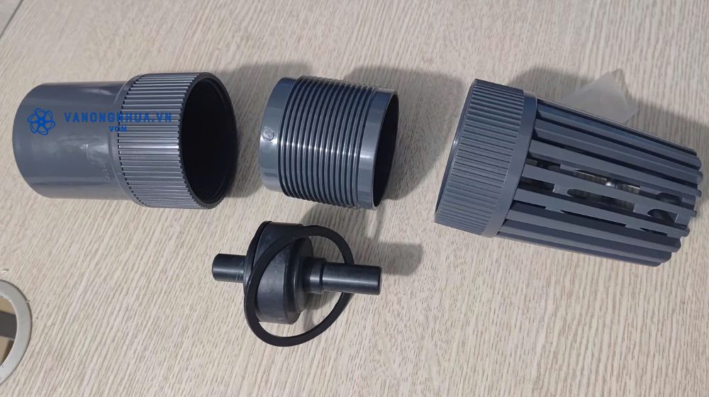 vệ sinh rọ bơm pvc dán keo 60