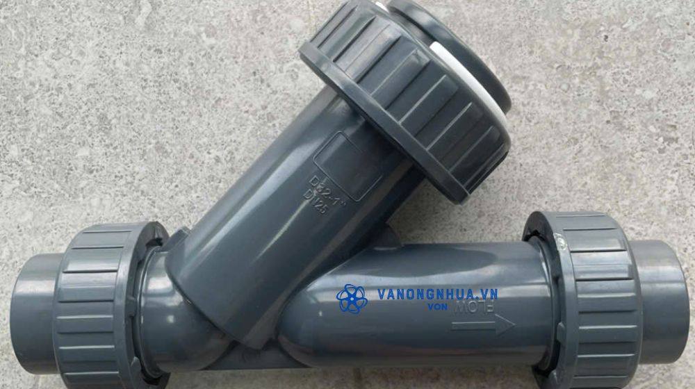 y lọc nhựa pvc dn25 lắp ống kim loại