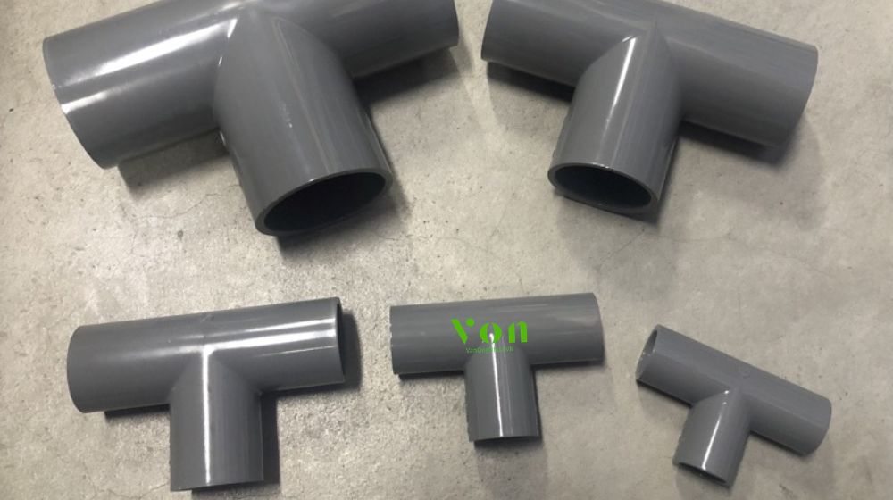 giá tê nhựa upvc